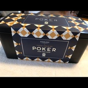 NEVER USED TEXAS HOLDEM POKER SET... Unisex